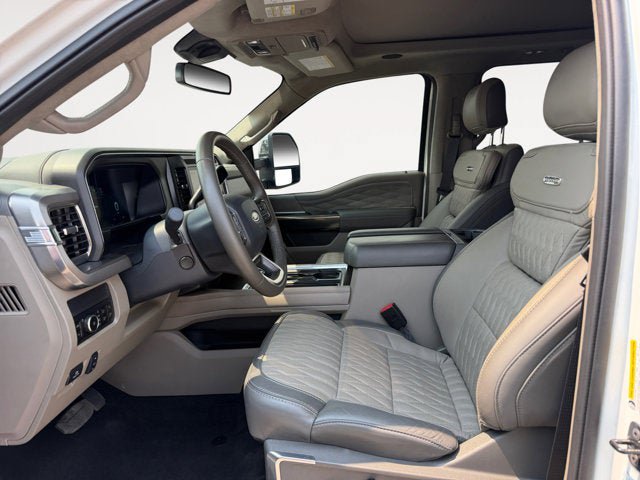 Certified 2026 Ford F250 Platinum w/ Platinum Plus Package AWD/4WD image 9