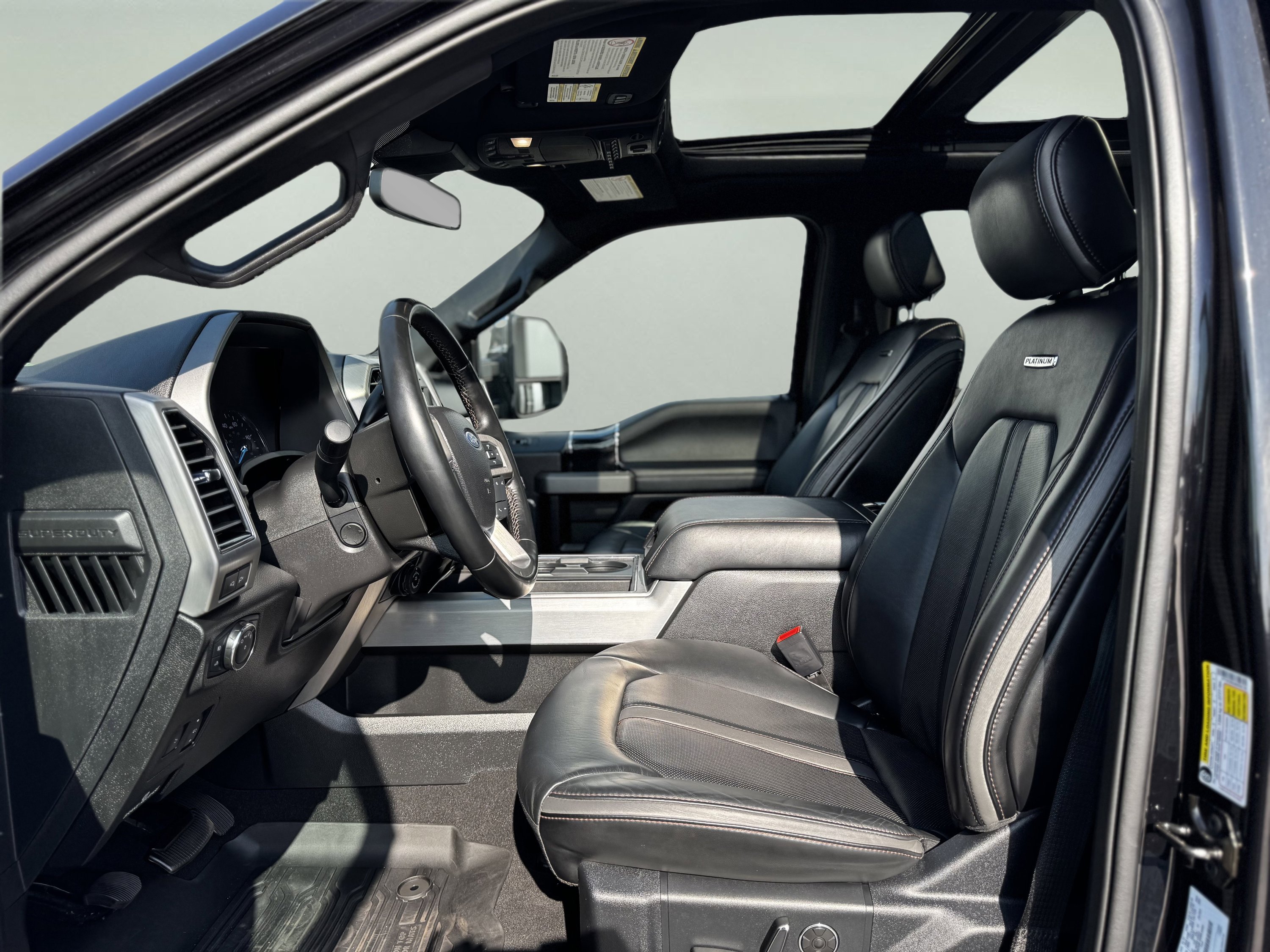 Certified 2021 Ford F250 Platinum w/ FX4 Off-Road Package image 12