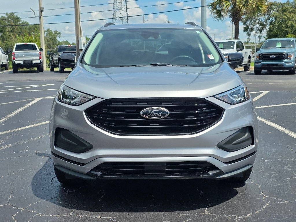 Certified 2024 Ford Edge SE w/ Black Appearance Package AWD/4WD image 11