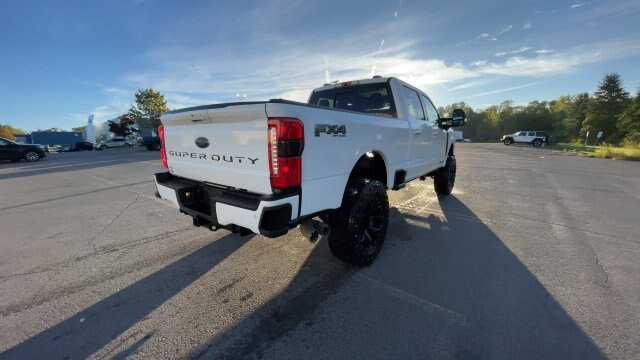 Certified 2024 Ford F250 Lariat w/ Lariat Ultimate Package AWD/4WD image 8