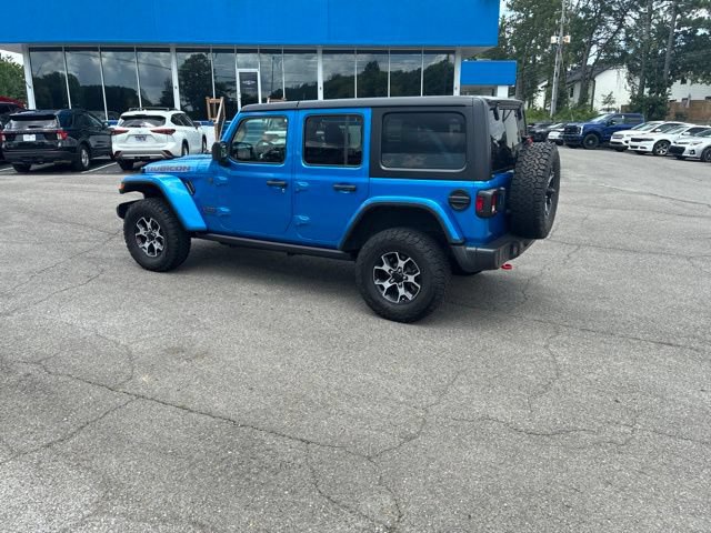 Used 2022 Jeep Wrangler Unlimited Rubicon w/ Cold Weather Group AWD/4WD image 24
