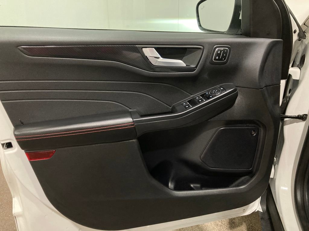 Certified 2023 Ford Escape ST-Line Elite w/ Premium Technology Package image 21