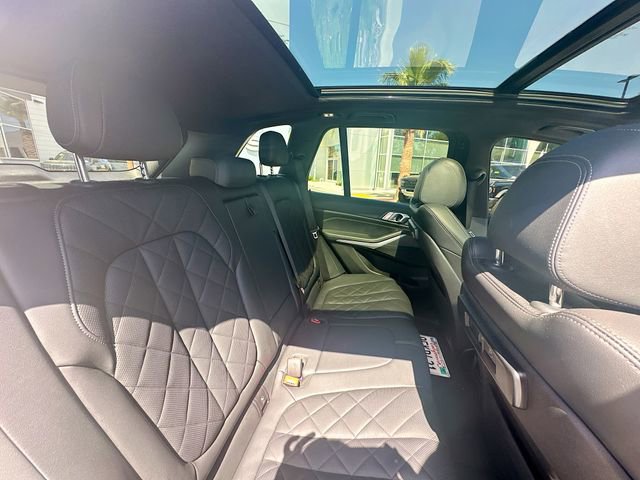 Used 2023 BMW X5 sDrive40i w/ M Sport Package RWD image 28