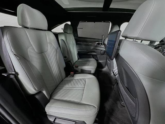 Used 2025 Kia Sorento SX Prestige w/ Sage Leather Package AWD/4WD image 35