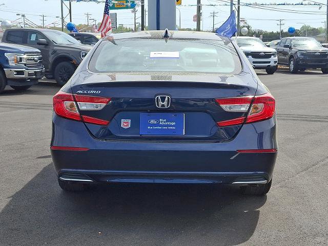 Used 2018 Honda Accord EX image 2