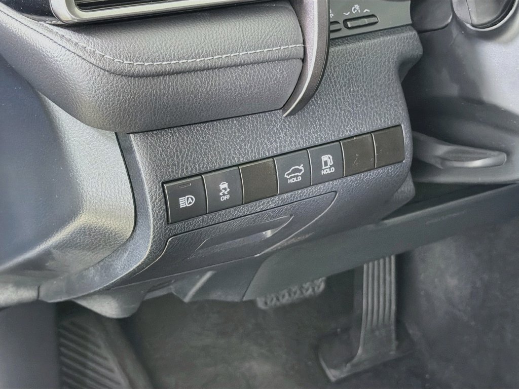 Used 2024 Toyota Camry XSE FWD image 13