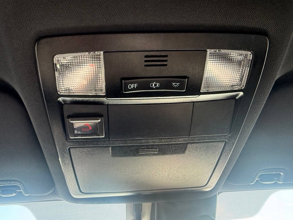 Used 2021 Toyota Tacoma TRD Sport AWD/4WD image 36