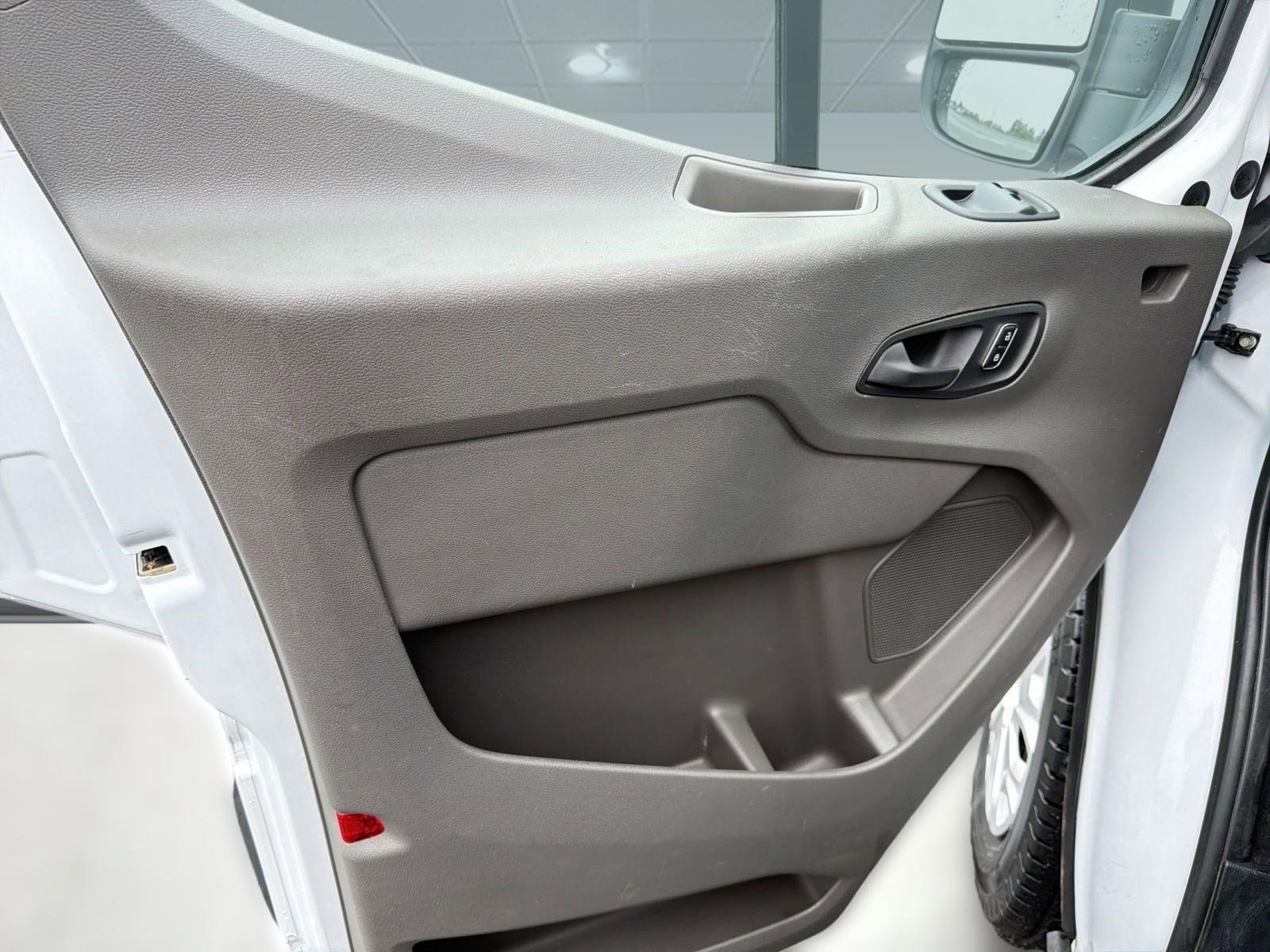 Certified 2024 Ford Transit 350 XLT RWD image 12