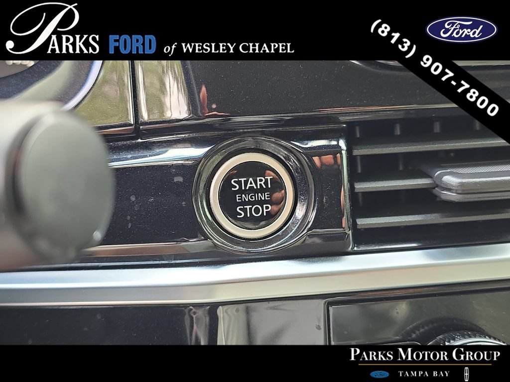 Used 2023 Nissan Pathfinder SL AWD/4WD image 25
