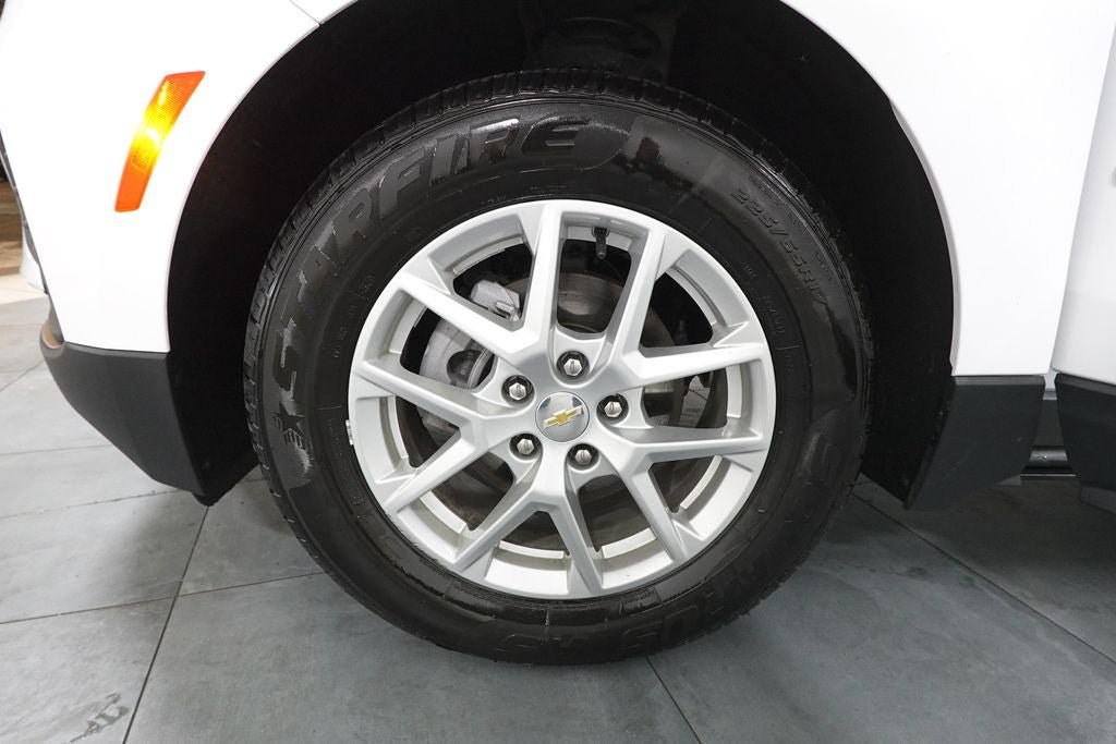 Used 2022 Chevrolet Equinox LS w/ LS Convenience Package AWD/4WD image 35