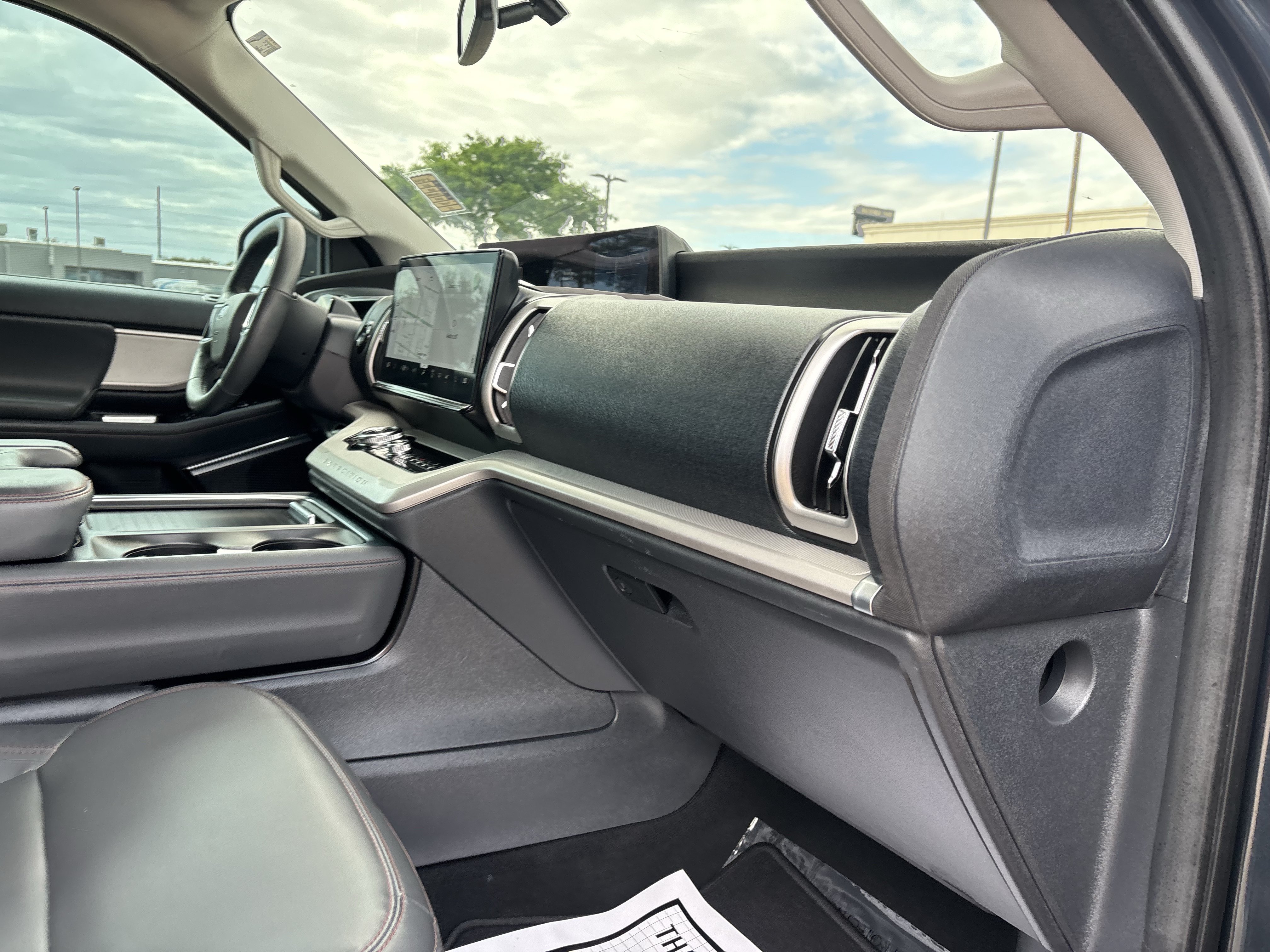 Certified 2025 Ford Expedition Active RWD image 27