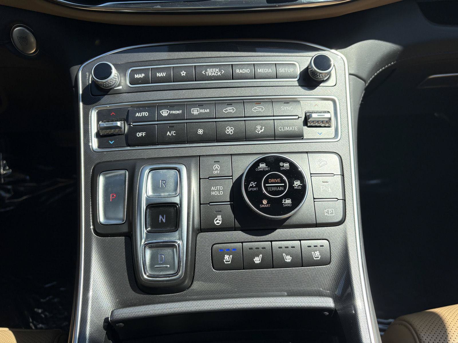 Used 2022 Hyundai Santa Fe Calligraphy AWD/4WD image 15