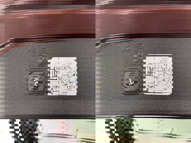 Certified 2018 Ford Escape Titanium w/ Ford Safe & Smart Package image 38