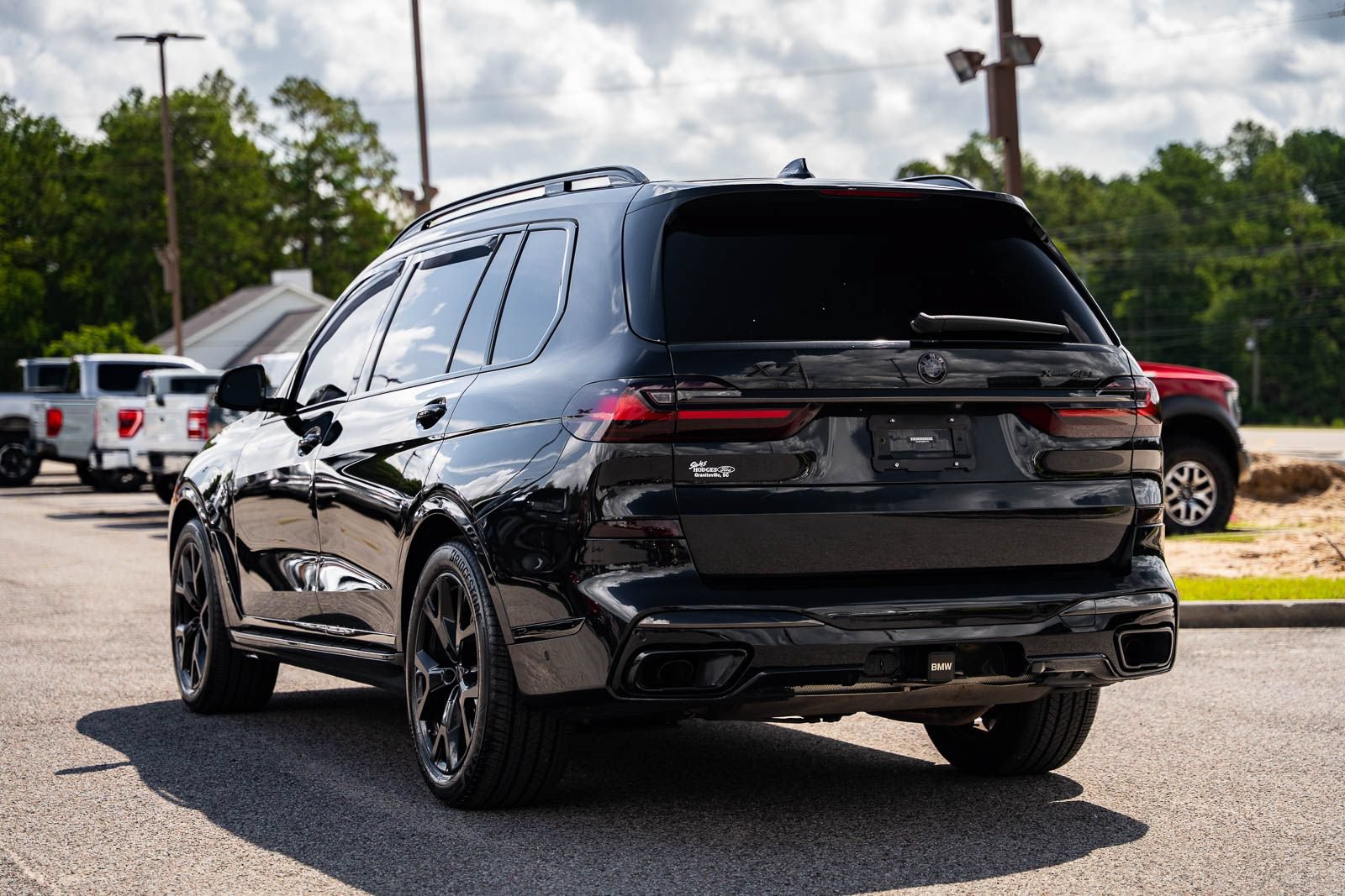 Used 2021 BMW X7 xDrive40i w/ M Sport Package AWD/4WD image 5