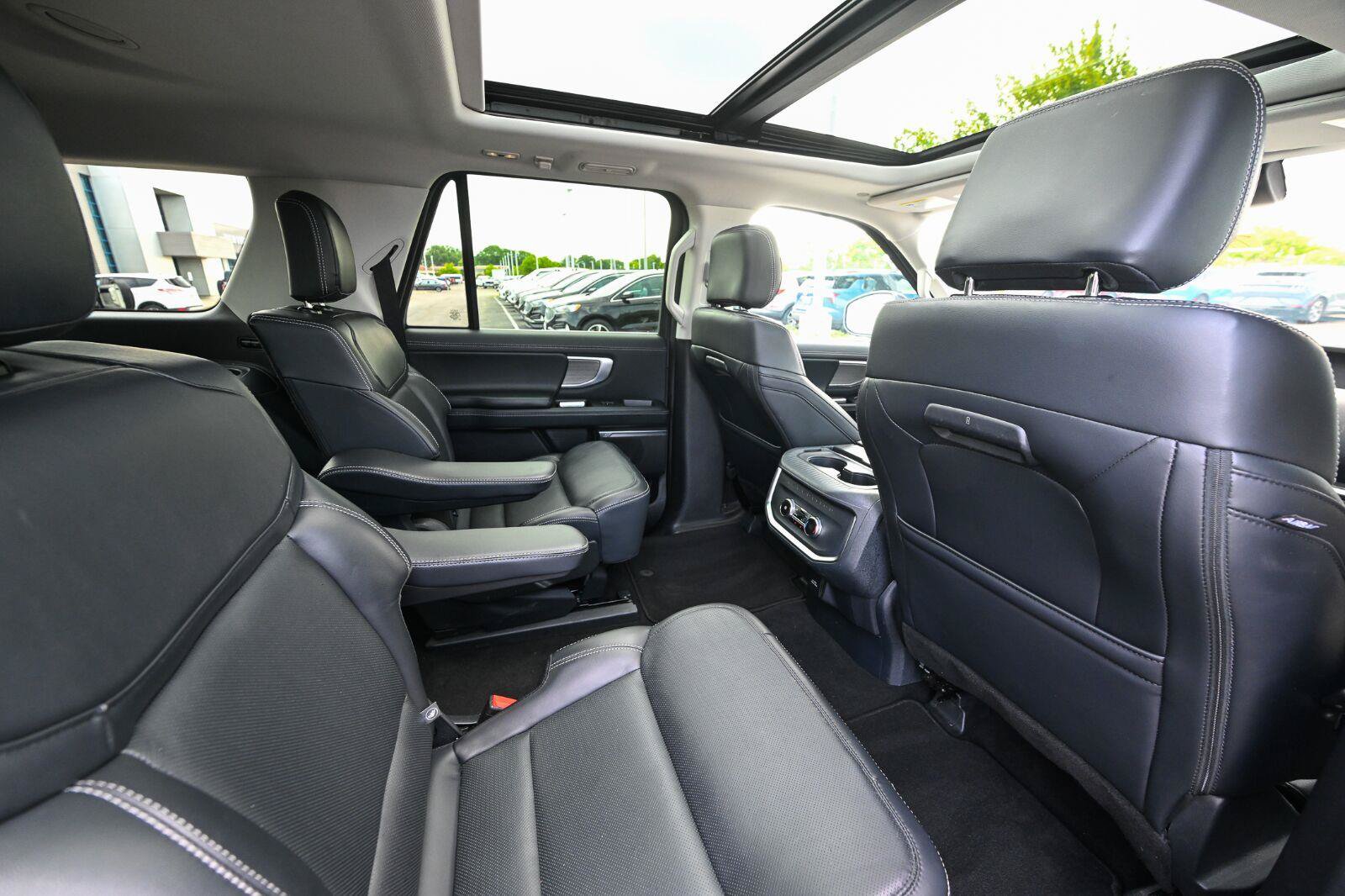 Certified 2025 Ford Expedition Max Platinum AWD/4WD image 28
