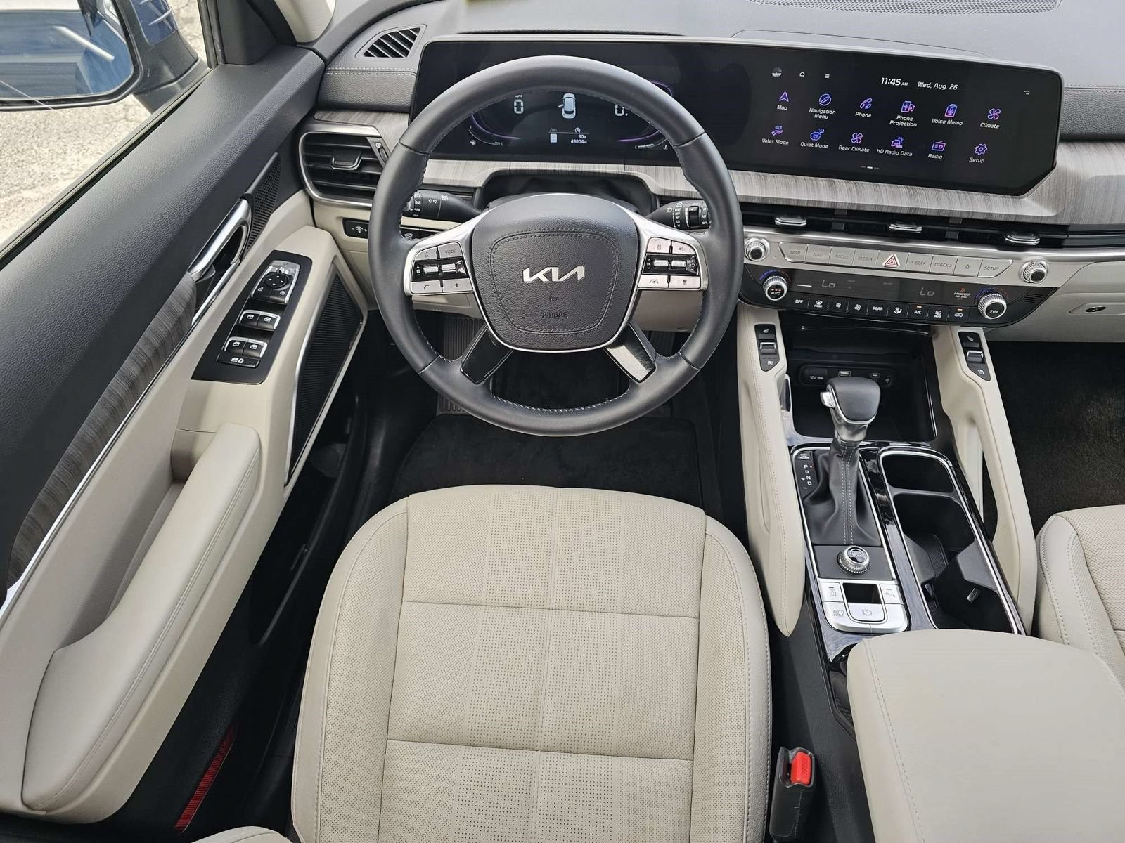 Used 2024 Kia Telluride EX w/ EX Captain's Chair Package FWD image 17