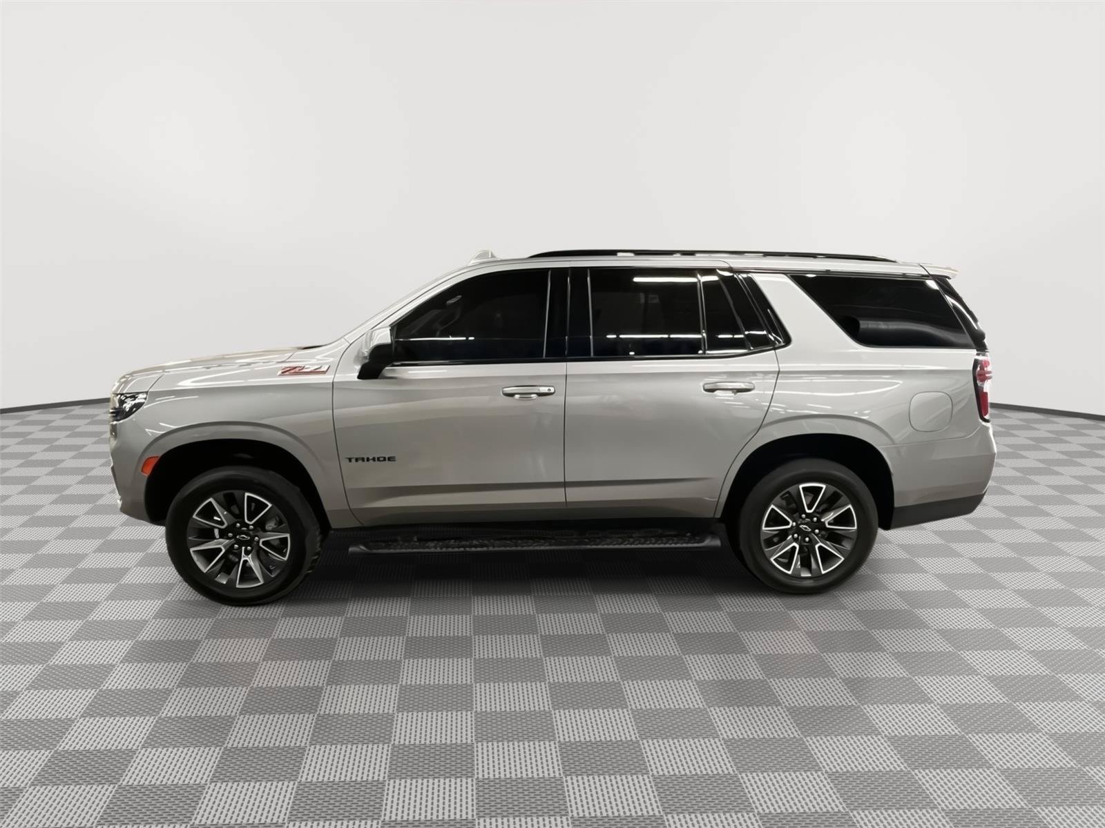 Used 2023 Chevrolet Tahoe Z71 AWD/4WD image 8