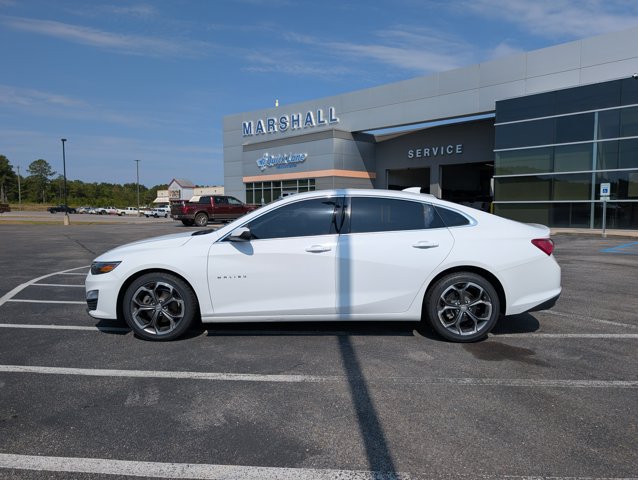 Used 2021 Chevrolet Malibu LT FWD image 2