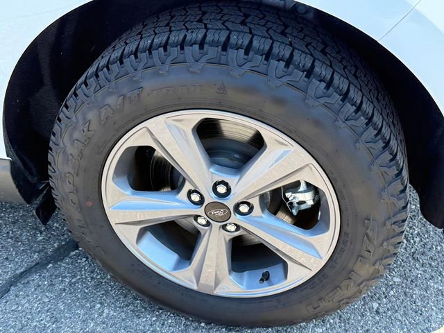 Certified 2023 Ford Edge SEL w/ Sport Appearance Package AWD/4WD image 5