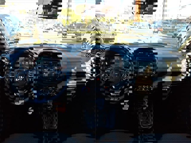 Used 2023 Kia Soul LX w/ LX Technology Package image 12