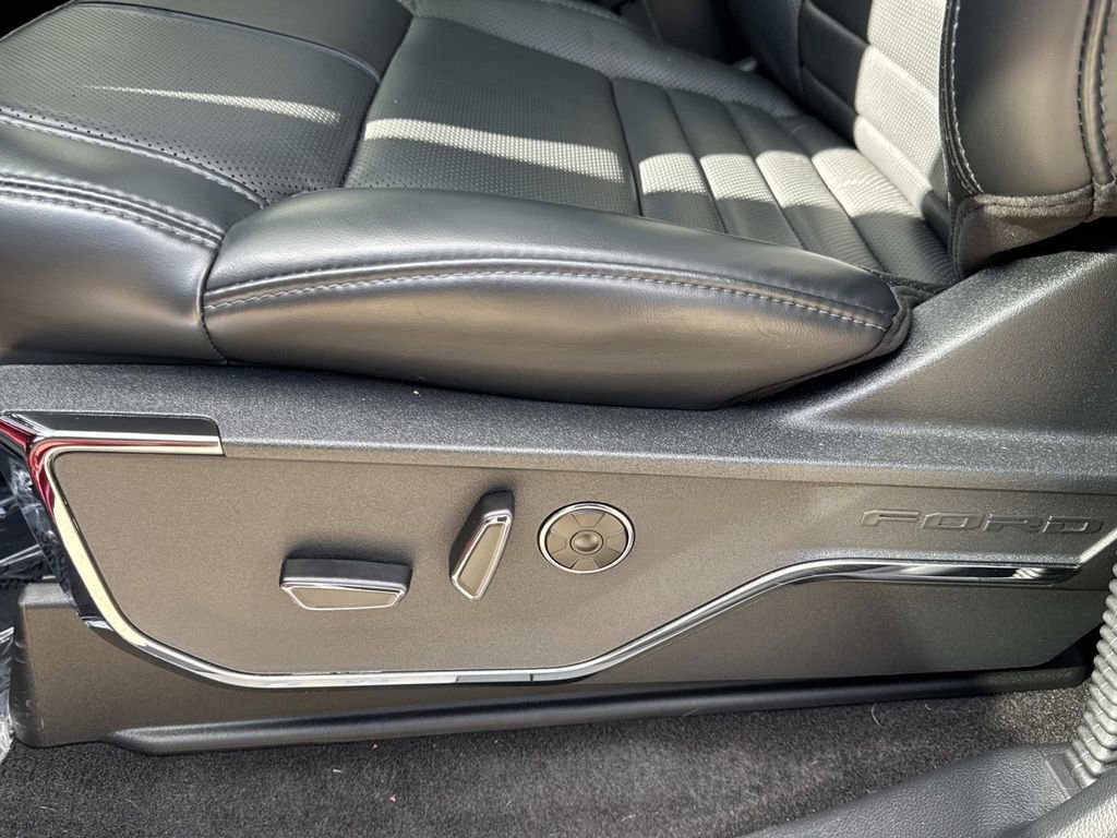 Certified 2025 Ford F150 Platinum w/ Equipment Group 702A High image 21