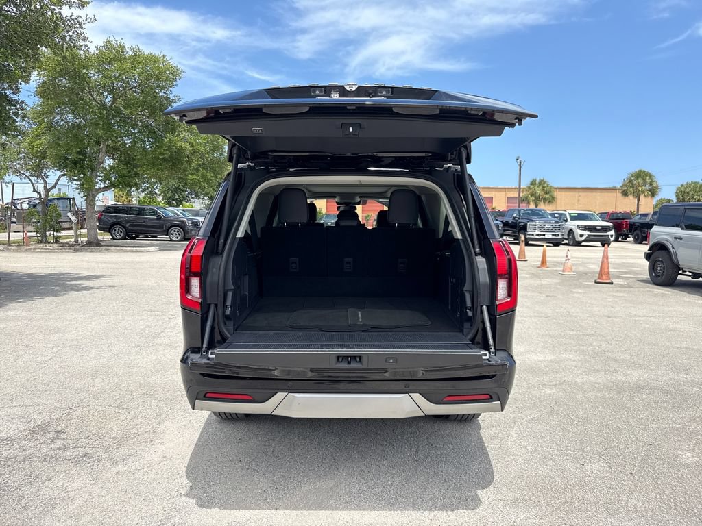 Certified 2025 Ford Expedition Max Platinum AWD/4WD image 35