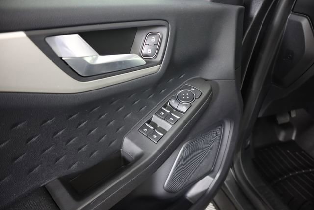 Certified 2020 Ford Escape SE image 30