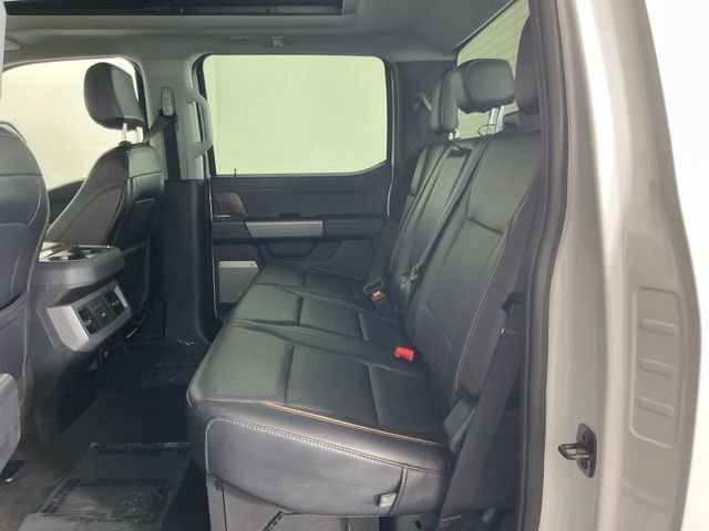 Certified 2025 Ford F350 Lariat w/ Black Appearance Package image 31