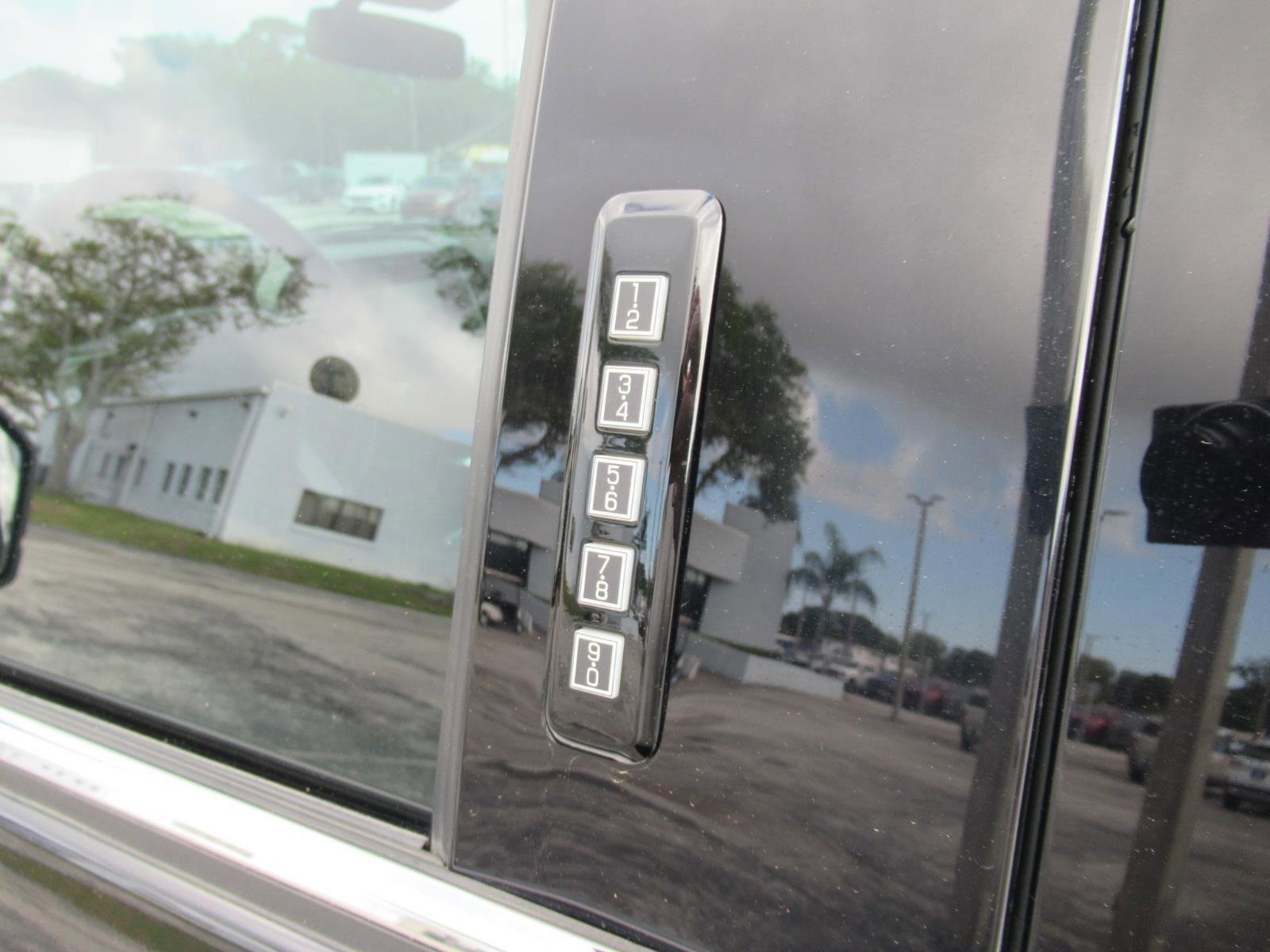 Certified 2020 Ford F150 Platinum w/ Equipment Group 701A Luxury image 34