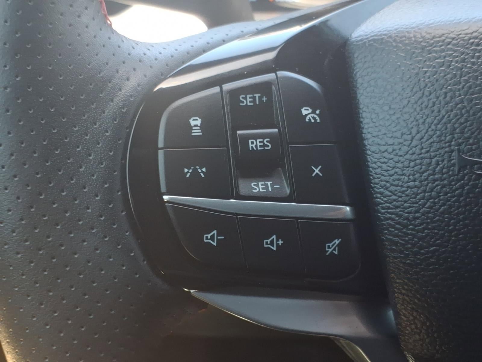 Certified 2025 Ford Explorer ST-Line RWD image 25