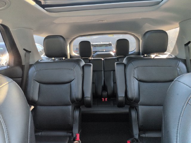 Certified 2023 Ford Explorer Limited w/ Limited Technology Package AWD/4WD image 50