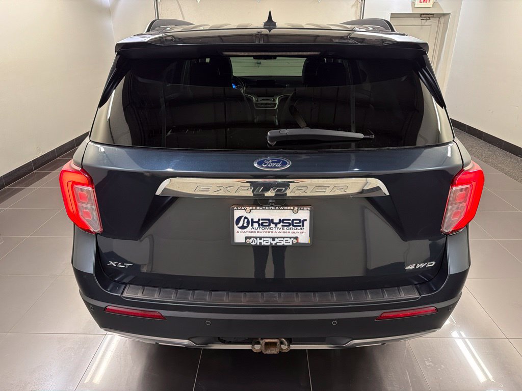 Certified 2022 Ford Explorer XLT w/ Equipment Group 202A AWD/4WD image 5