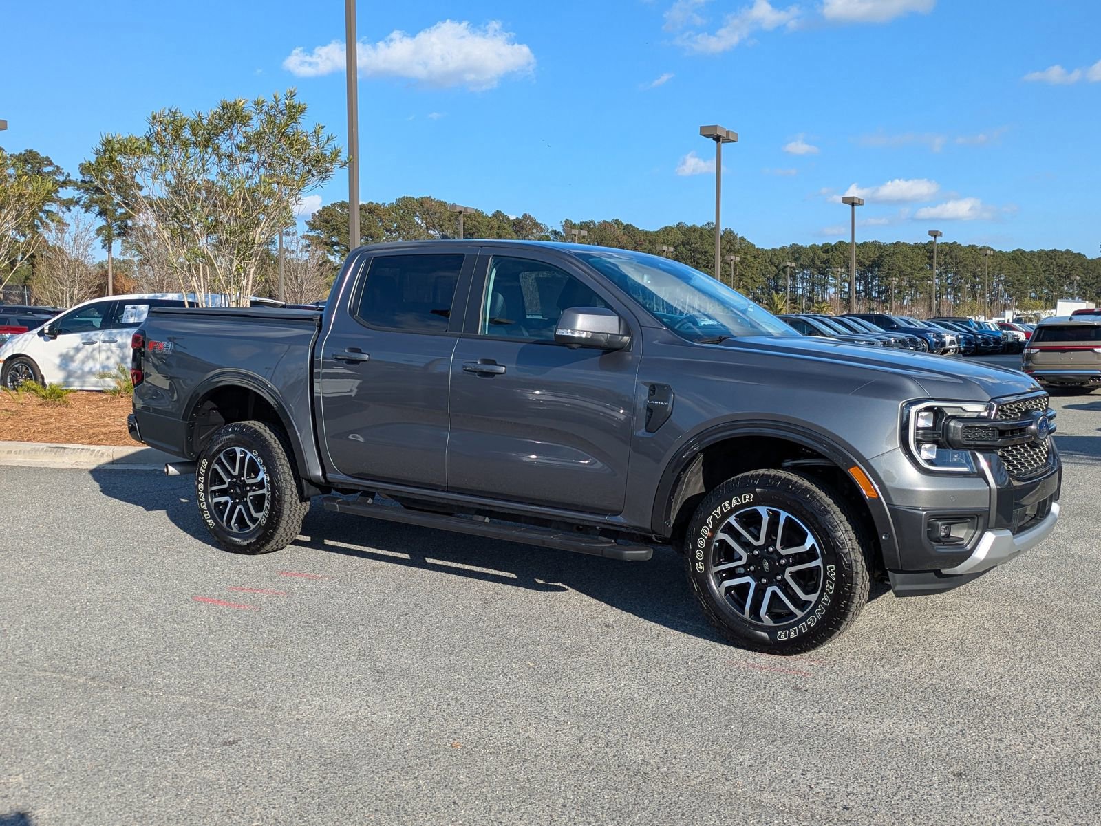 Certified 2024 Ford Ranger Lariat w/ FX4 Off-Road Package image 8