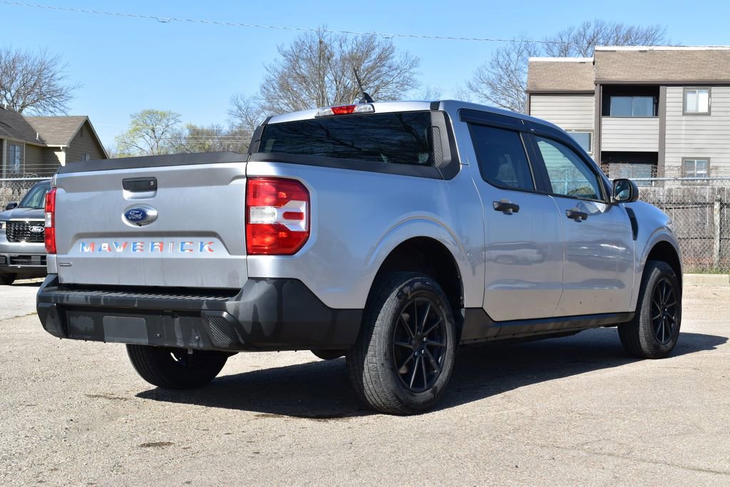 Certified 2022 Ford Maverick XL image 4