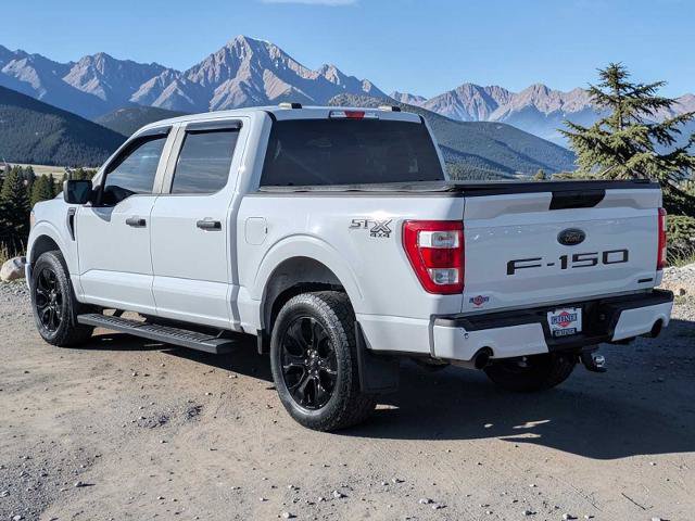 Certified 2022 Ford F150 XL w/ STX Black Appearance Package AWD/4WD image 4