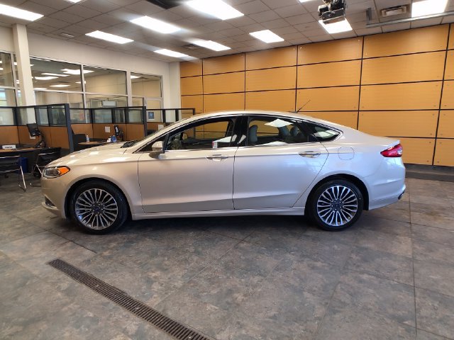 Certified 2018 Ford Fusion SE w/ Fusion SE Technology Package AWD/4WD image 4