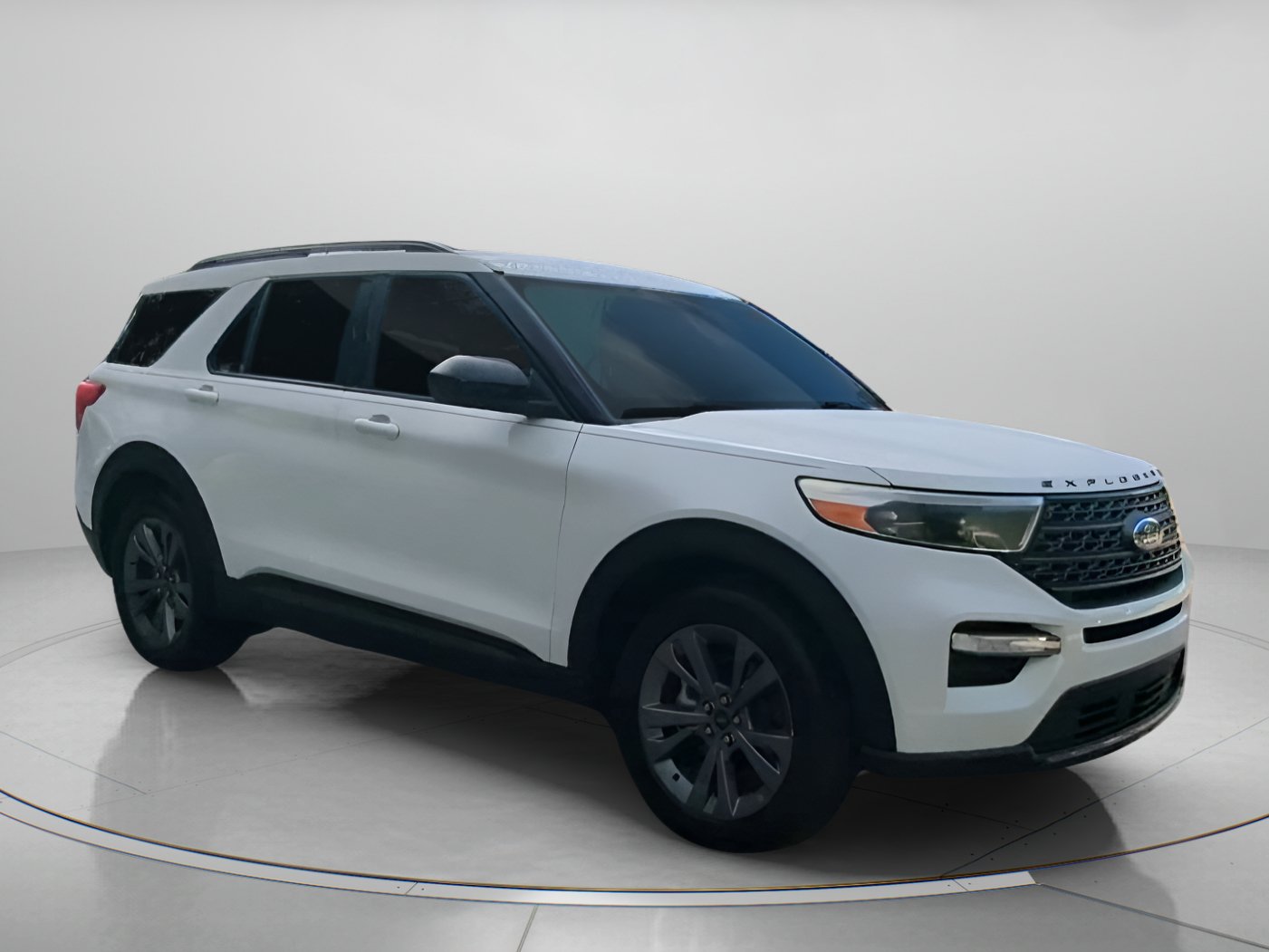 Certified 2022 Ford Explorer XLT w/ Equipment Group 202A RWD image 36
