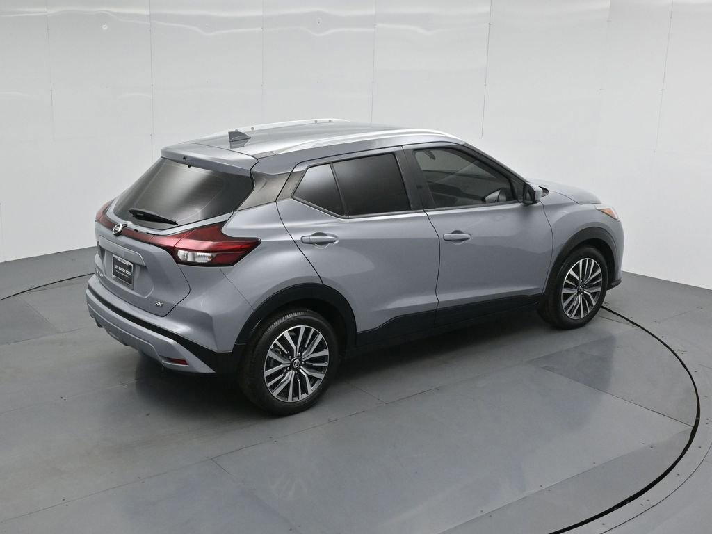 Used 2021 Nissan Kicks SV image 14