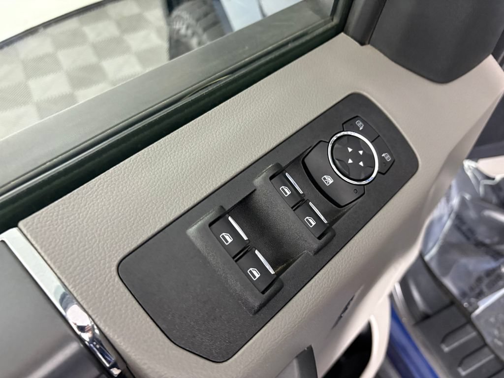 Certified 2019 Ford F150 XLT w/ Equipment Group 302A Luxury AWD/4WD image 13