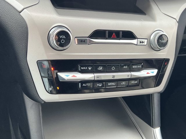 Certified 2023 Ford Explorer XLT w/ Equipment Group 202A AWD/4WD image 26