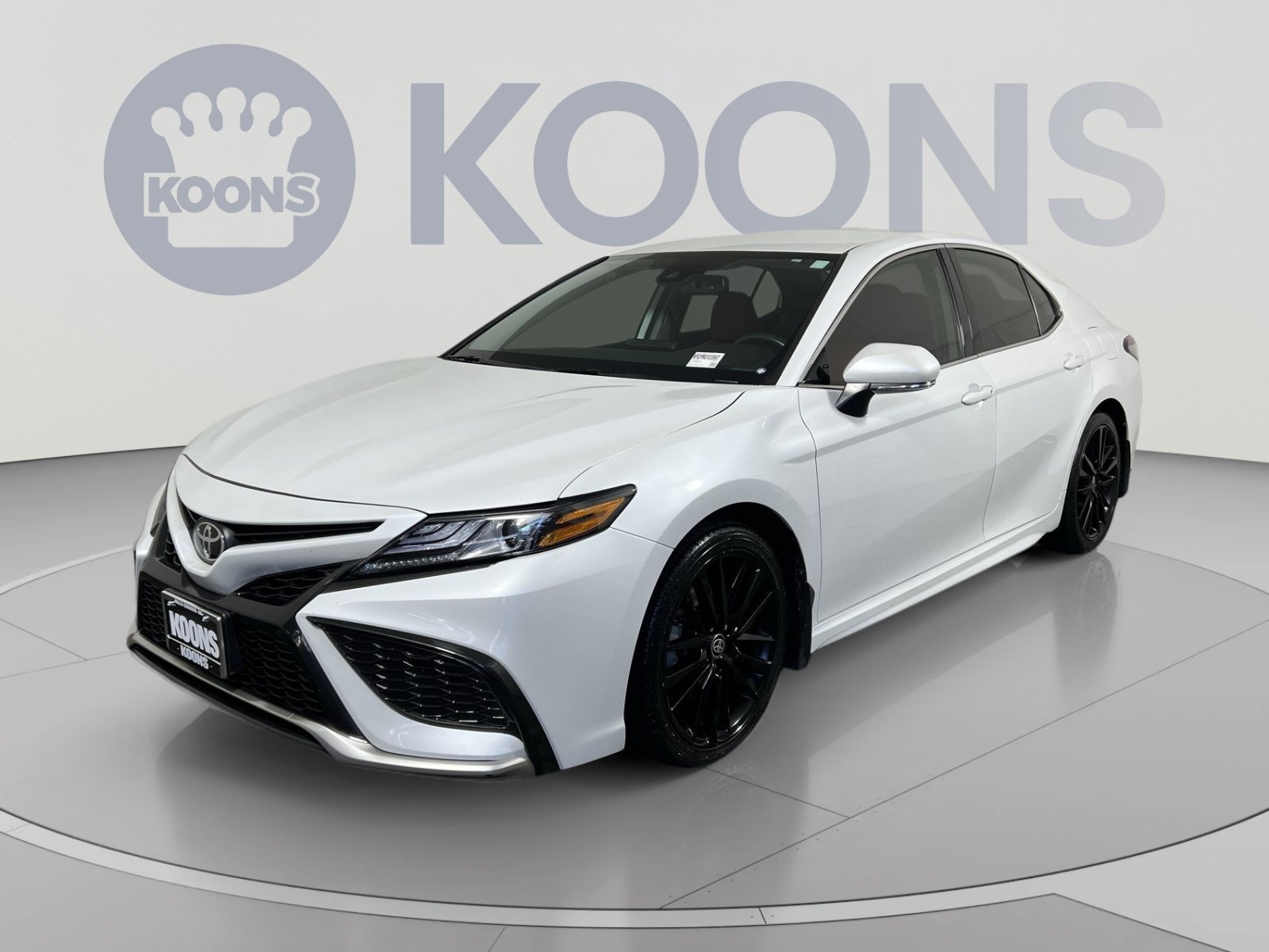Used 2024 Toyota Camry XSE w/ Cold Weather Package AWD/4WD image 5