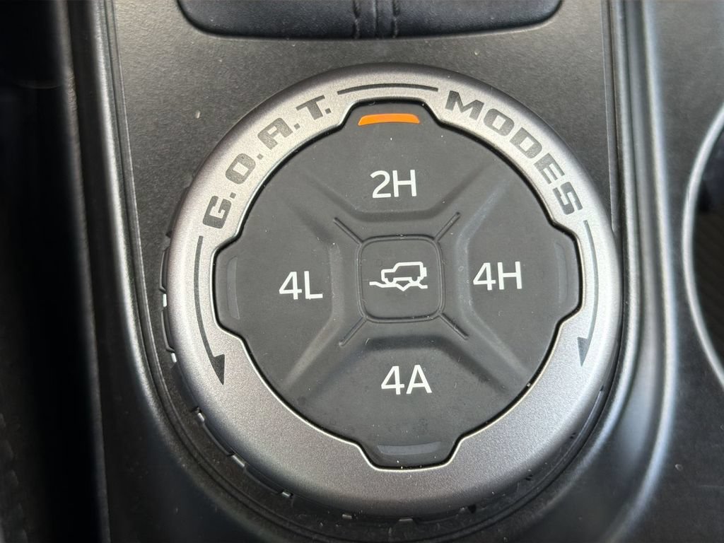 Certified 2023 Ford Bronco Black Diamond w/ Sasquatch Package AWD/4WD image 31