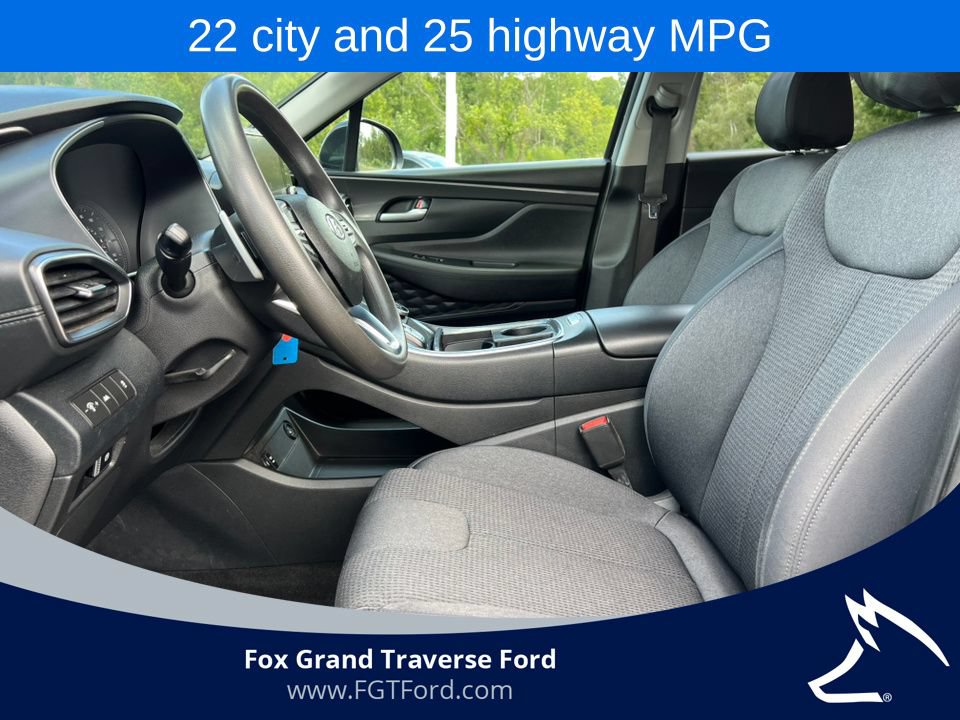 Used 2023 Hyundai Santa Fe SE AWD/4WD image 3