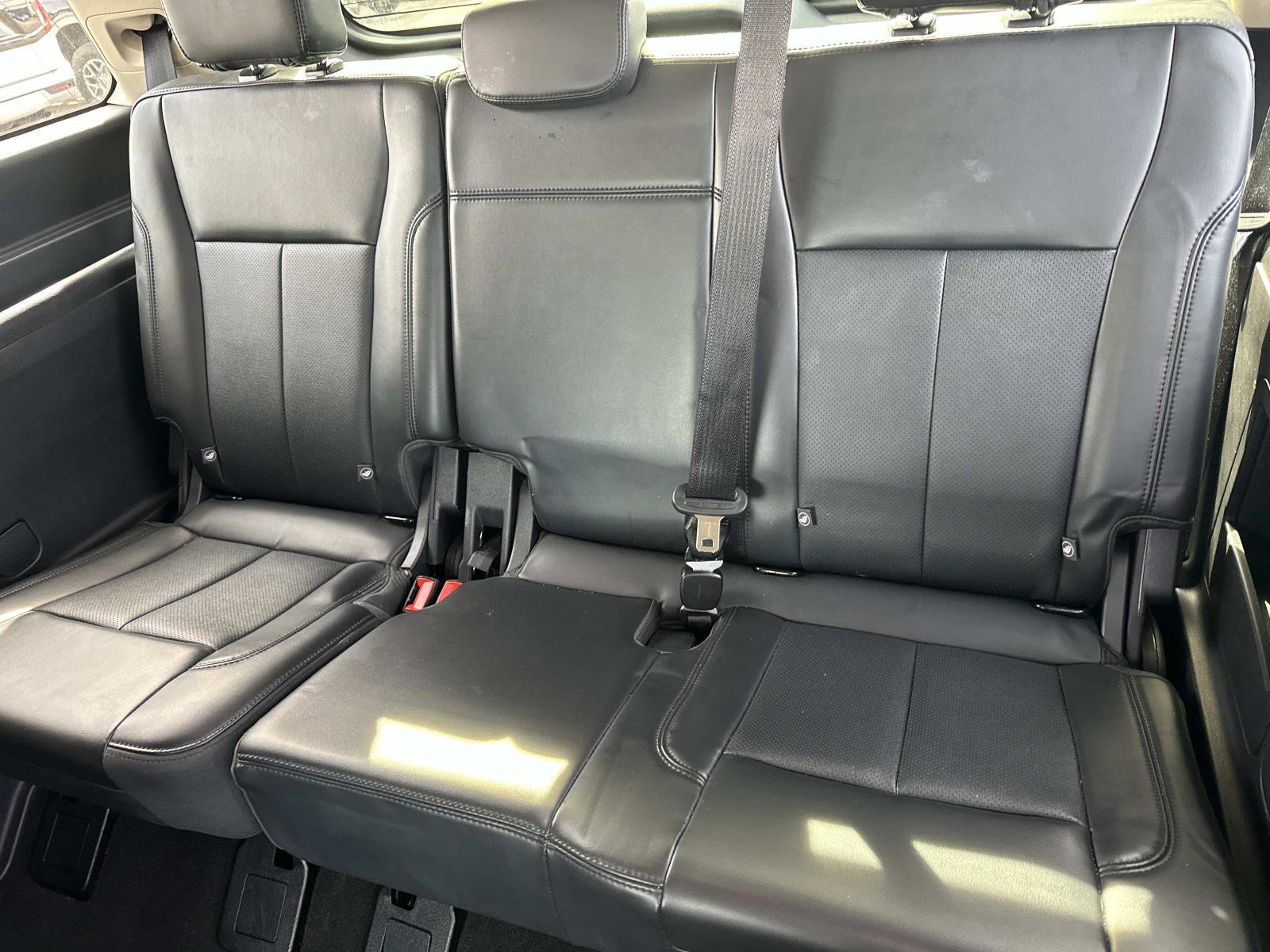 Certified 2024 Ford Expedition XLT image 17