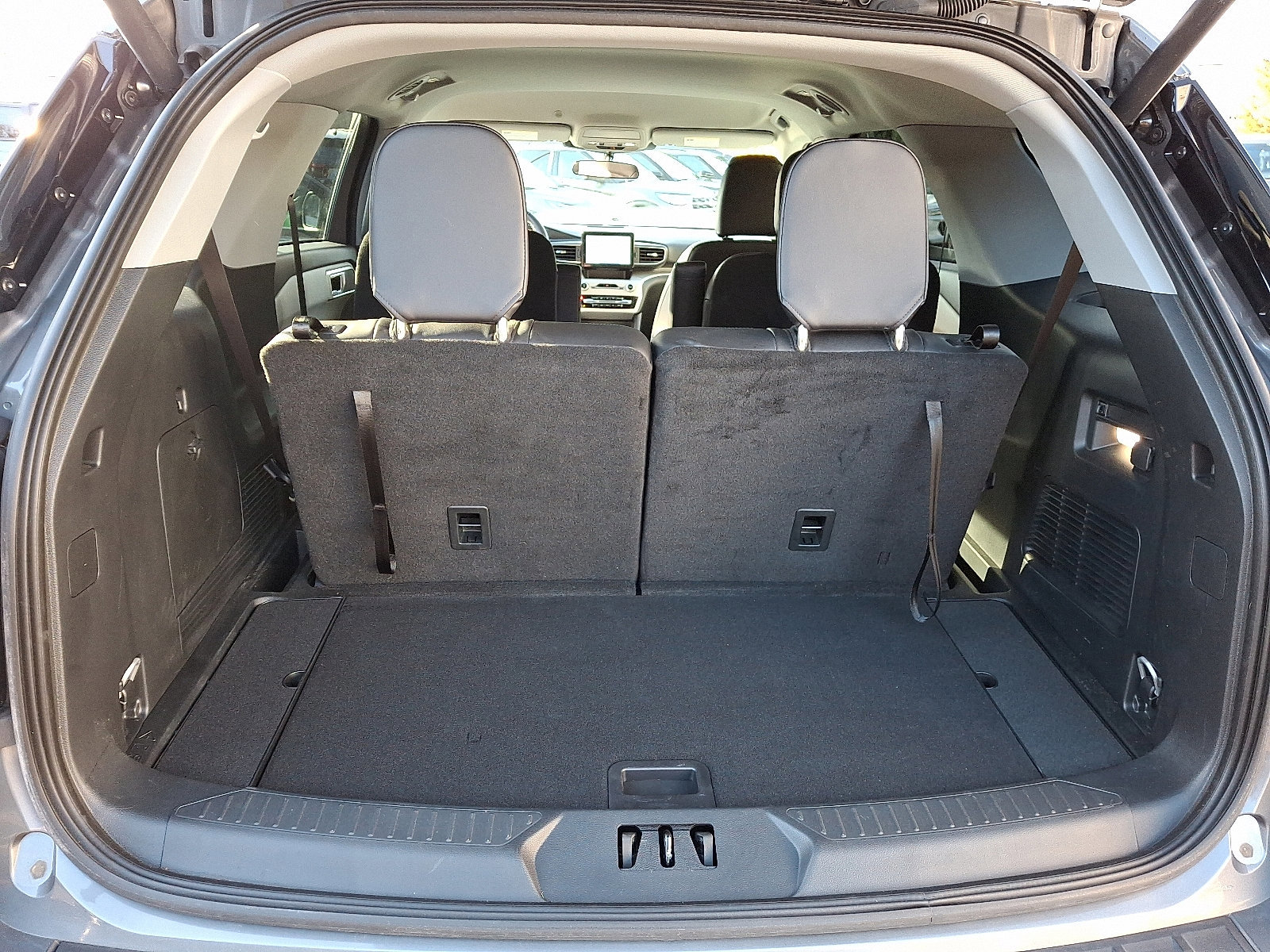 Certified 2023 Ford Explorer XLT w/ Equipment Group 202A image 30