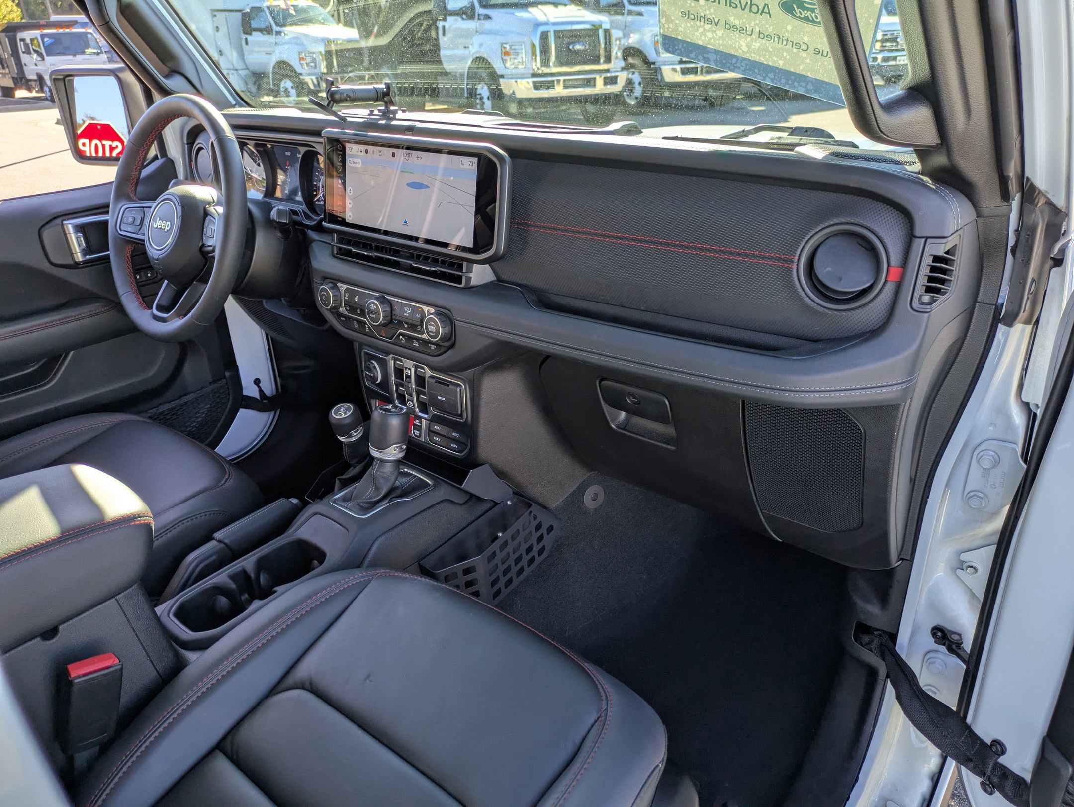 Used 2024 Jeep Wrangler Unlimited Rubicon w/ Capability Package image 40