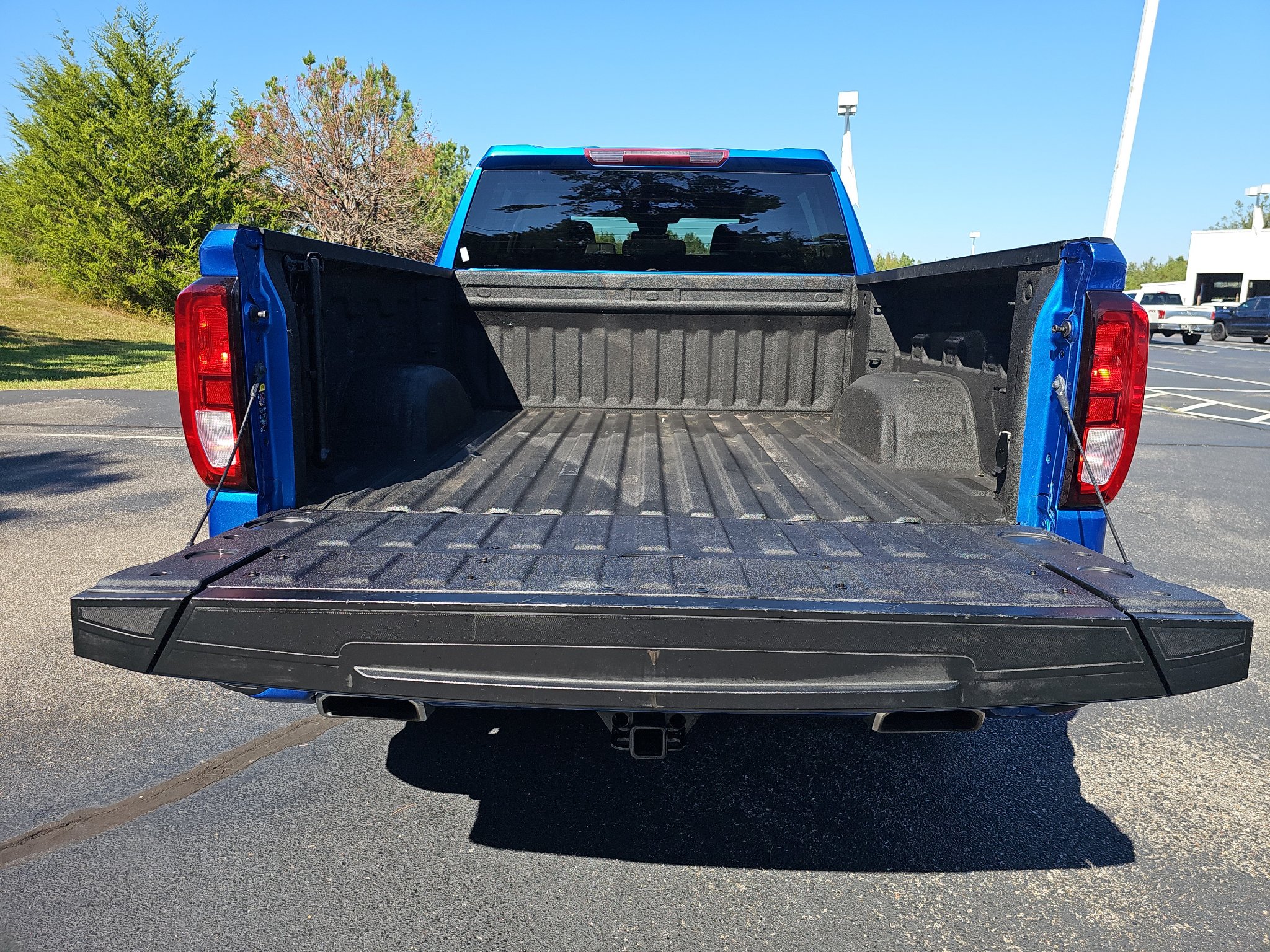 Used 2023 GMC Sierra 1500 Elevation w/ X31 Off-Road Package AWD/4WD image 23