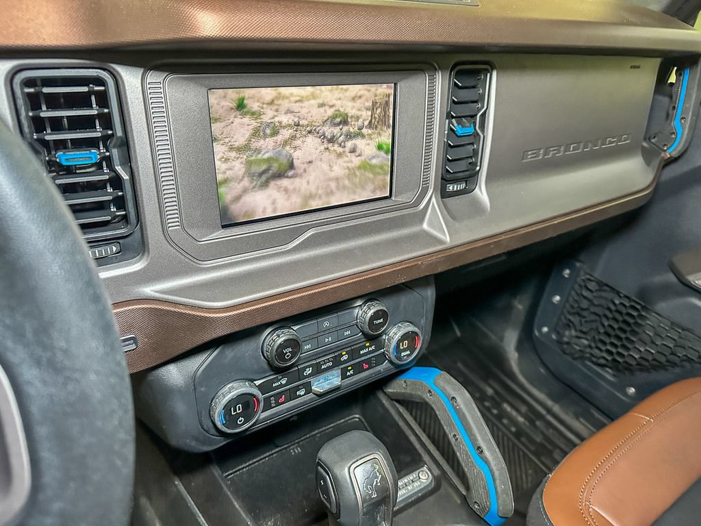 Certified 2023 Ford Bronco Outer Banks AWD/4WD image 40