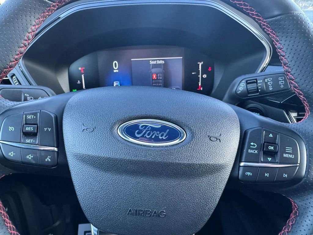 Certified 2025 Ford Escape ST-Line AWD/4WD image 17