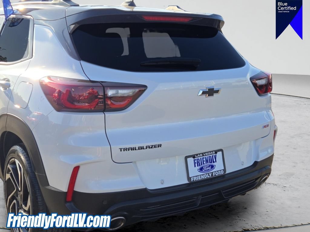 Used 2025 Chevrolet TrailBlazer RS w/ Convenience Package FWD image 5